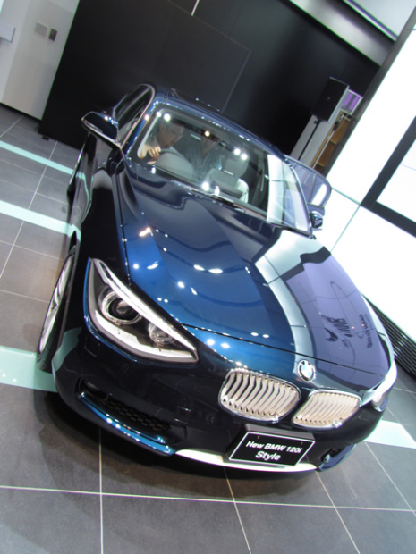 「MTじゃムリ! BMW 1シリーズがフルモデルチェンジしてなんと８速AT搭載です!!」の5枚目の画像