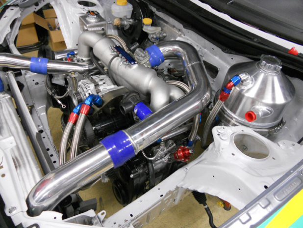 「トヨタ86に1万rpm＆１０００馬力も可能なコスワースエンジン搭載！【D1GP2012情報】」の3枚目の画像