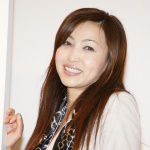 「吉田由美さんのパンツルックは相変わらずステキでした【ジャパンインターナショナルボートショー2011】」の6枚目の画像ギャラリーへのリンク