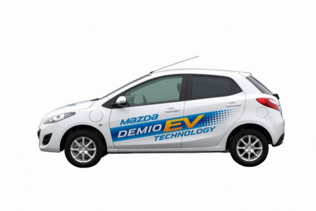 「マツダ・デミオの電気自動車が357万7000円で登場！」の2枚目の画像