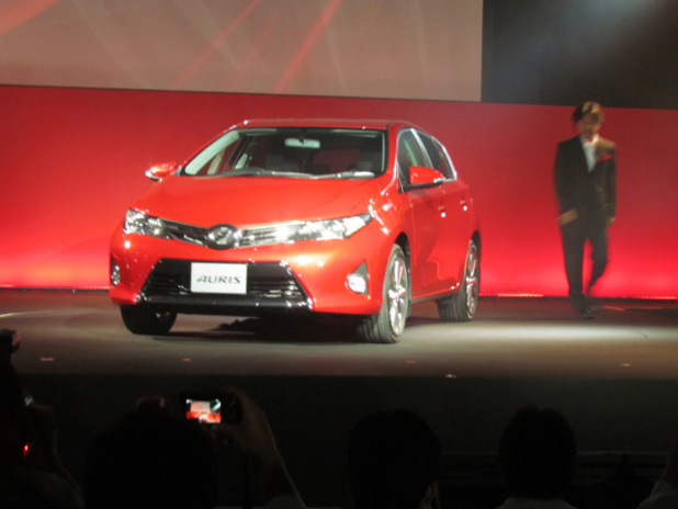 「新型トヨタ・オーリス発表！価格は171万〜225万円」の2枚目の画像