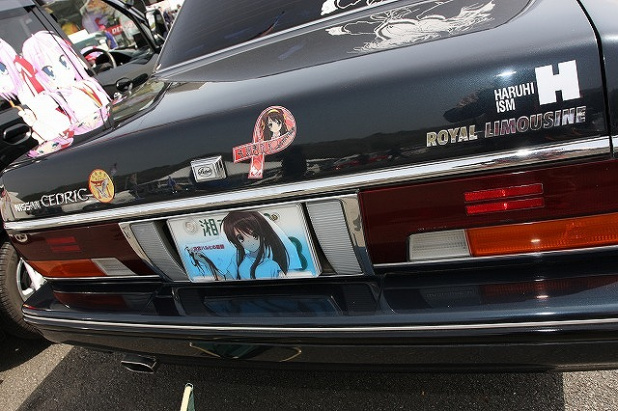 「希少ストレッチリムジンの痛車【痛ロード・フェスティバル　in Fuji】」の7枚目の画像