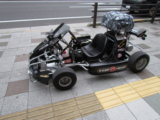 「50ccのカート車で北海道を目指します！【X-Kart＠札幌カスタムカーショー】」の2枚目の画像