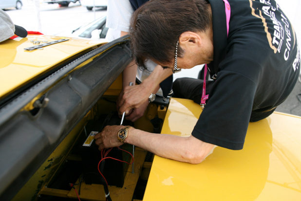 「4年前にあったポルシェEVレーシングカーは？【EV全日本選手権レース2011】」の2枚目の画像