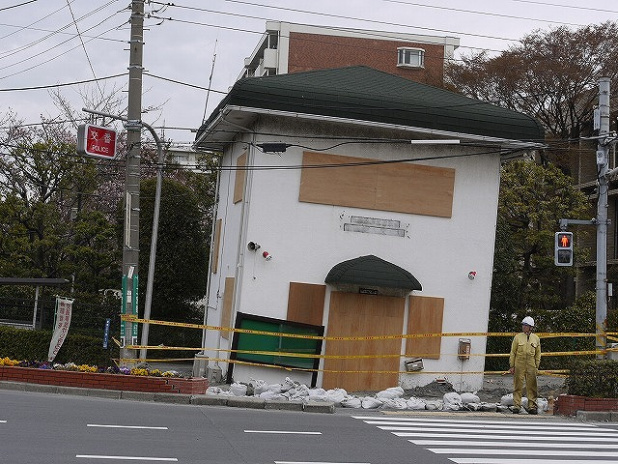「浦安の液状化現象【東日本大震災ルポ】」の11枚目の画像