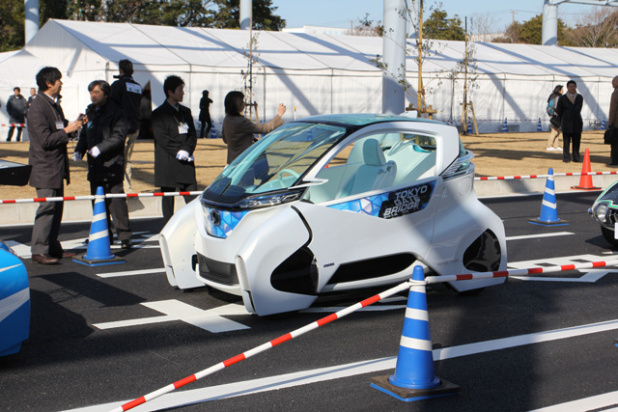 「「このホンダのコンセプトカー知ってますか？」ドキッ！EVだらけのゲートブリッジ開通式（4）【東京ゲートブリッジ】」の4枚目の画像