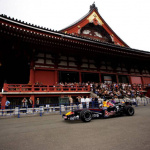 「F1マシンが横浜の商店街（公道）を駆け抜ける！」の6枚目の画像ギャラリーへのリンク