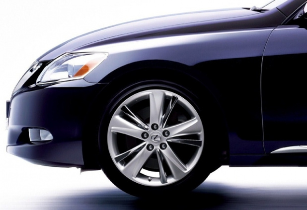 「“LEXUS LF-Gh”走るだけでメーカーの宣伝になるフロントデザイン【CAR STYLING VIEWS】」の5枚目の画像
