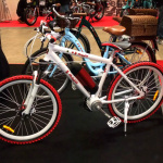 イタリアMalagutiの最新モデルは電動アシスト自転車！その１【東京モーターサイクルショー2012】 - malagu_2