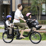 5つのポイントで、幼児2人同乗基準に適合した電動アシスト自転車「PAS Kiss mini」 - pas_kiss_mini2012