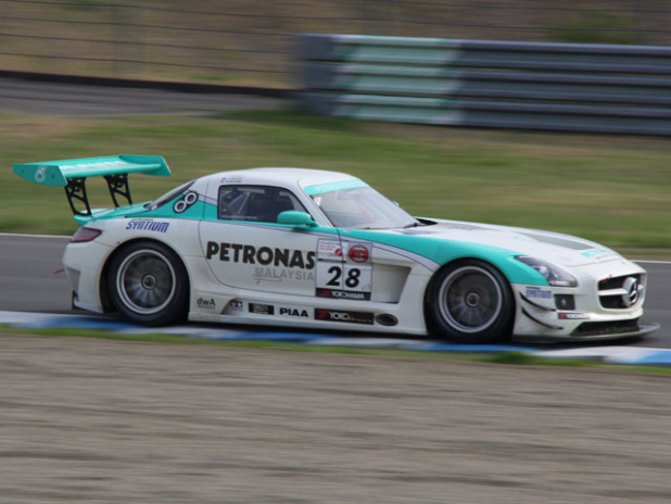「ペトロナスSLS AMG GT3同士の熾烈な争い。勝ったのはゼッケン1の谷口組！【スーパー耐久2012】第2戦 ツインリンクもてぎ」の3枚目の画像