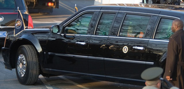 「立ち往生したオバマ大統領用リムジンの詳細判明! 車重はなんと8t、輸血用血液も積んでます!!」の4枚目の画像