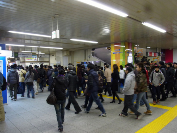 「【東京オートサロン2012】最終日の交通機関の状態「駐車はかなり困難」」の2枚目の画像