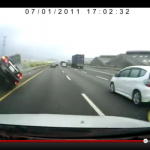 【衝撃映像】高速道路でのゼッタイ避けられない恐怖のアクシデント - taiwan_accident