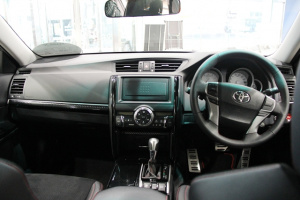 フツウのセダンがここまで変身 マークx G Sは走りを極めた大人の為のクルマ Clicccar Com