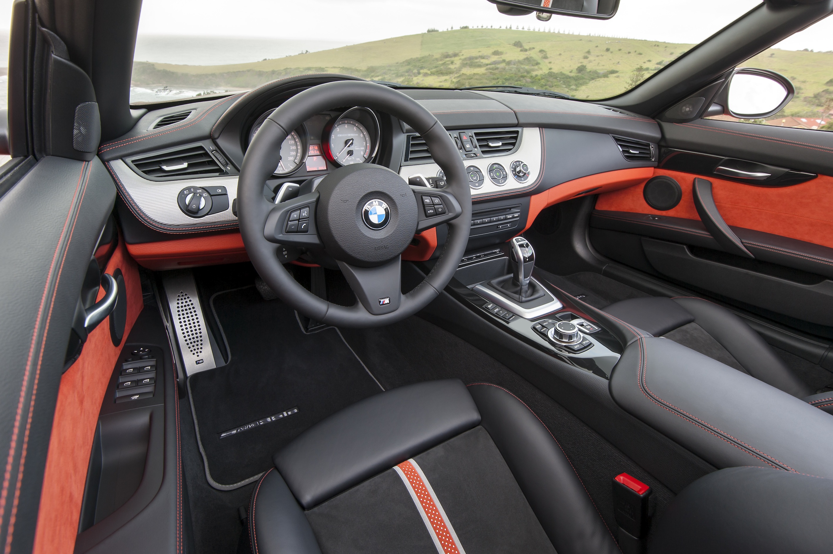 Bmw z4 салон