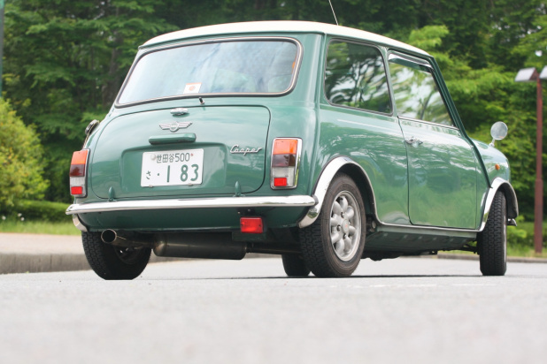 クラシックミニ向けサイズの ミシュランxzx が登場 旧車乗りには朗報 Clicccar Com