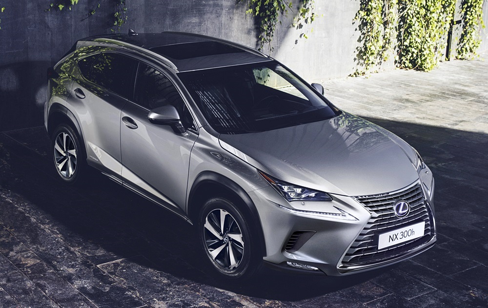 フランクフルトモーターショーで レクサスnx のマイチェンモデルが公開 Clicccar Com