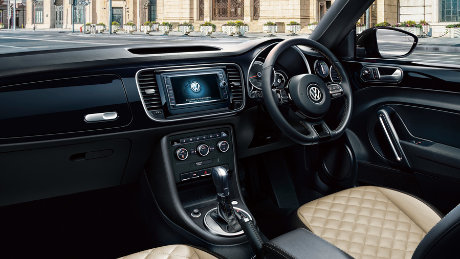 新車 19年に販売終了するvw The Beetleに高級感漂う限定車 Exclusive が登場 Clicccar Com