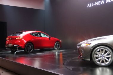 新型マツダ アクセラの市販モデルは 噂通りの量産車世界初 Skyactiv X エンジンを搭載 Clicccar Com