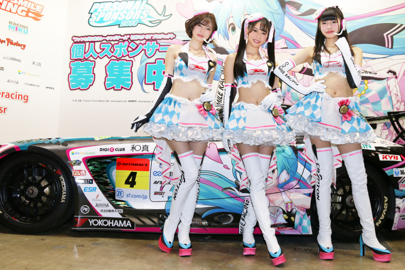 Super Gt 19 超大型新人は15歳 グッドスマイルレーシングが19シーズンのレースクイーンを発表 Clicccar Com