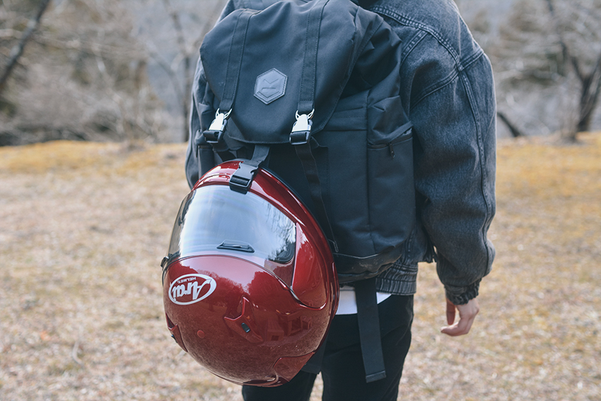 バイク用のリュックはココが使いやすい 編集部が愛用する ラックサック ハリケーン を徹底解説 Clicccar Com