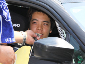 免許取立ての小橋選手 初心者マークでスタート 全日本ラリー選手権 モントレーin渋川 Clicccar Com